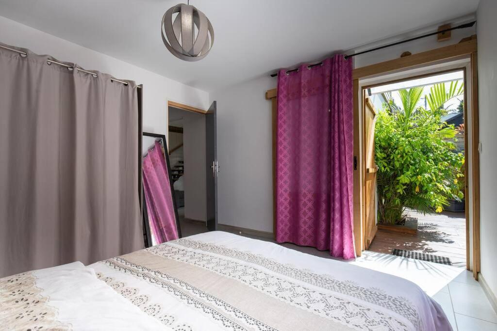 Le Badamier Villa Saint Pierre Luaran gambar